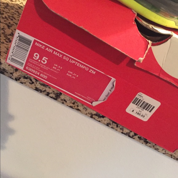 Almost new - Picture 2 of 4