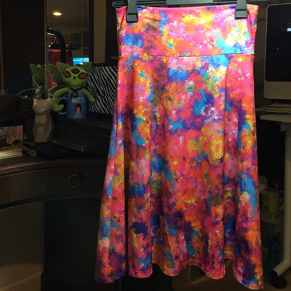 LuLaRoe Azure skirt XS 🚫sold🚫