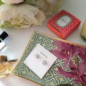 Stella & Dot sparkle studs new in box