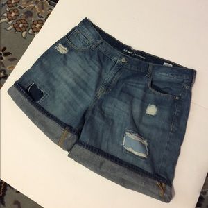 Old Navy Boyfriend cut Jean Shorts