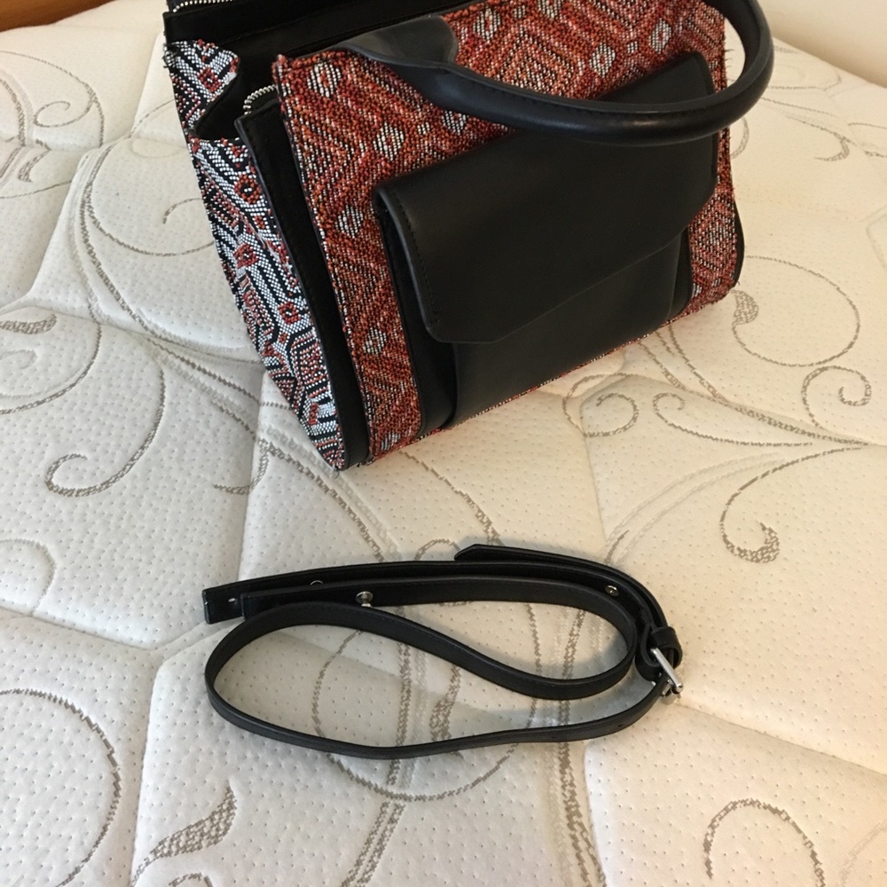 Handbag - Picture 4 of 4