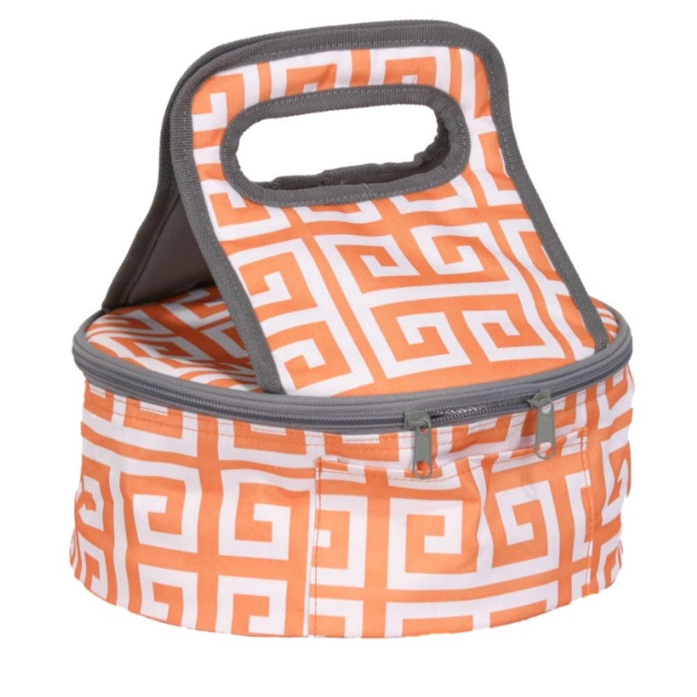 NWT insulated Casserole Carrier Potluck round