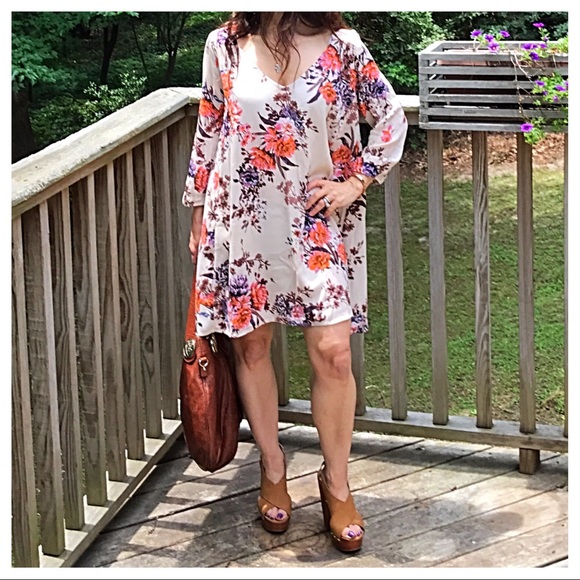 🆕 gorgeous floral dress LAST ONE - Picture 3 of 5