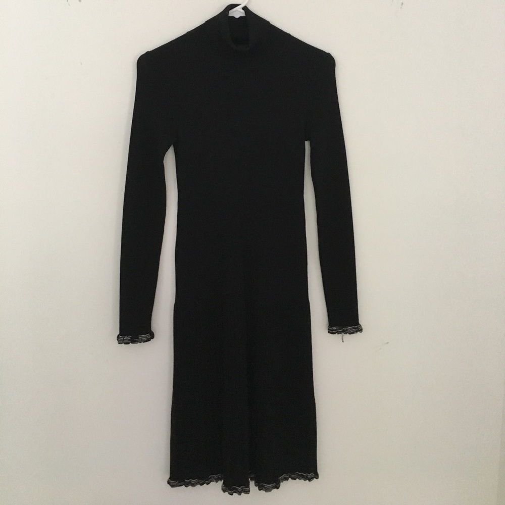 Turtle neck long sleeve black dress
