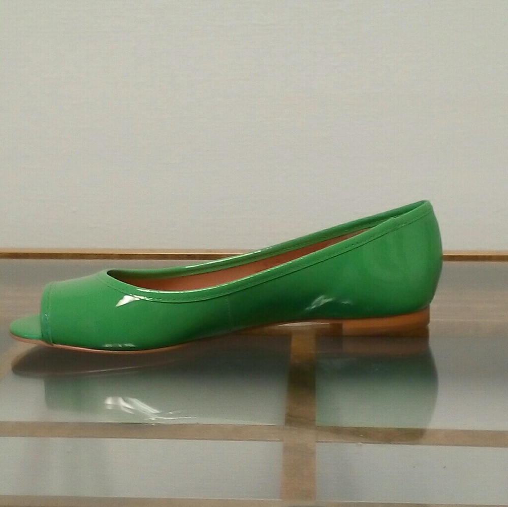 Talbots Patent Leather Green Flat. 6.5. Make Offer