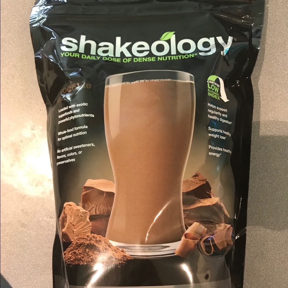 Chocolate Shakeology Expires 10/2017