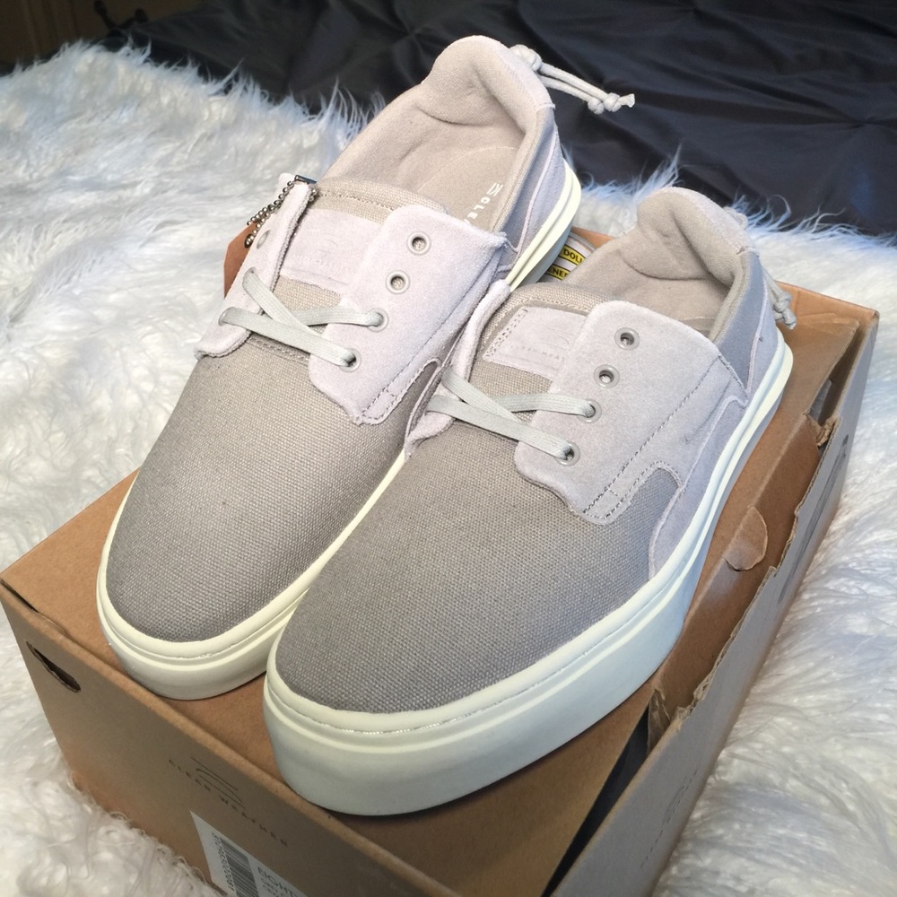 Clear Weather- Men's The Eighty Low Top Sneaker.