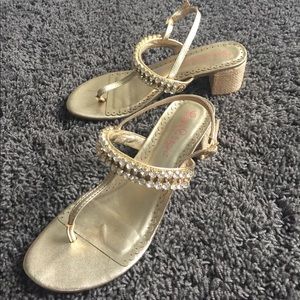 Lilly Pulitzer gold metallic sandals