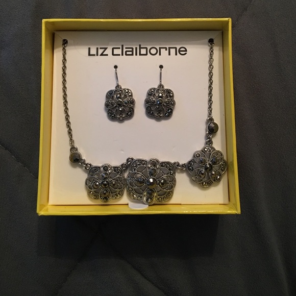 Liz Claiborne Accessories - Liz Claiborne Necklace and Earring set