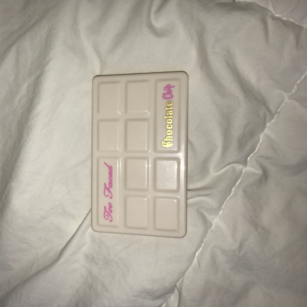 Too Faced White Chocolate chip eyeshadow palate