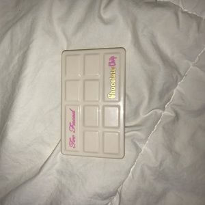 Too Faced White Chocolate chip eyeshadow palate