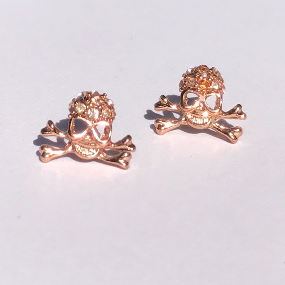 Rose gold skull earrings with rhinestones detail - Picture 2 of 8