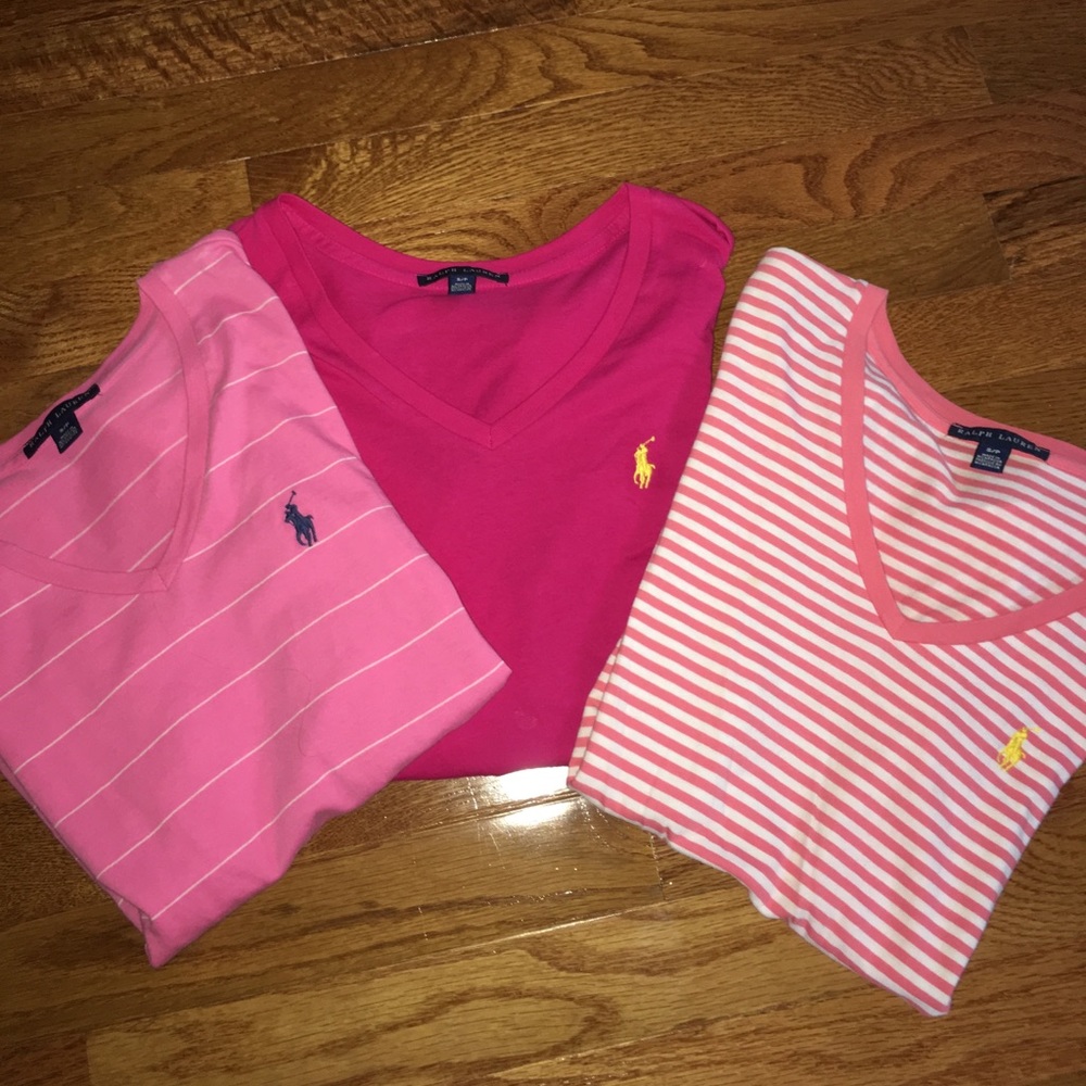 Bundle of Women's Ralph Lauren v-neck tees!!