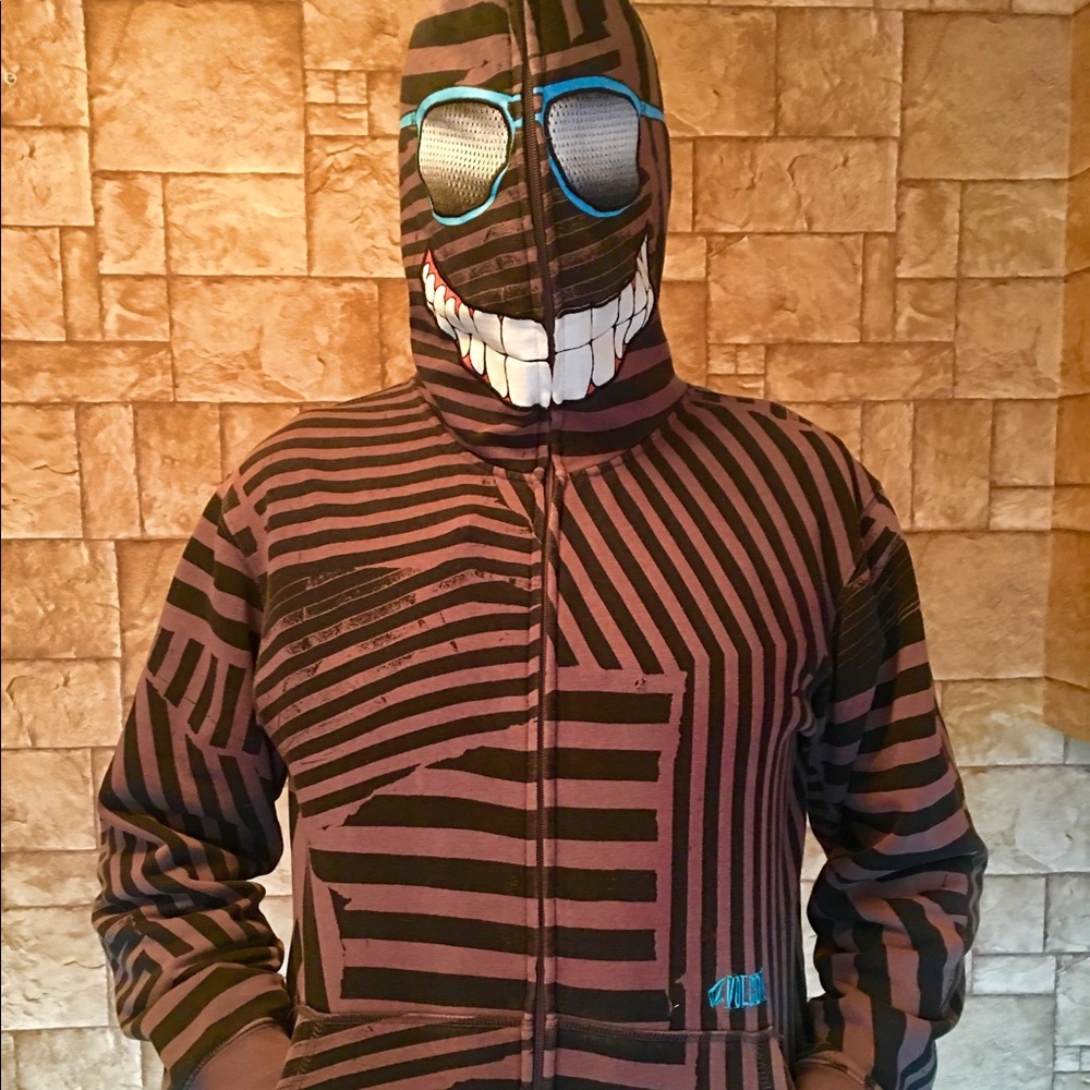 Volcom full zip hoodie, sweatshirt. - Picture 2 of 4