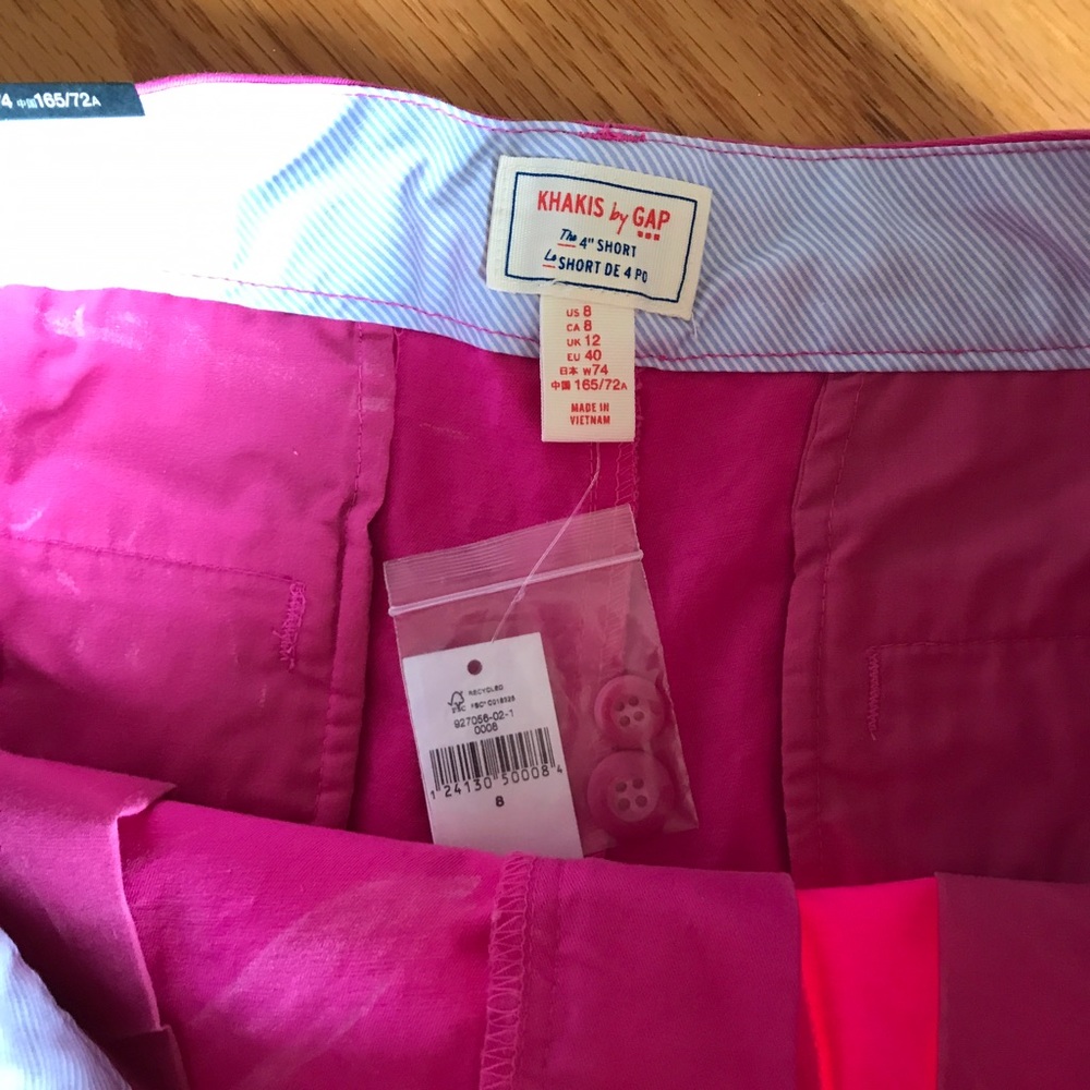 Khakis by Gap shorts - Picture 3 of 4