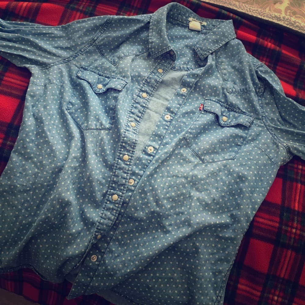 Polka Dot Jean Levi Shirt❤️❤️