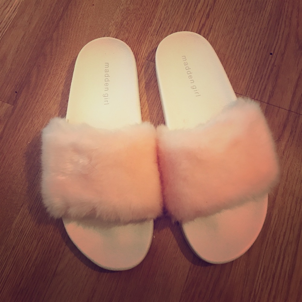 Soft Pink Faux Fur Steven Madden Slides