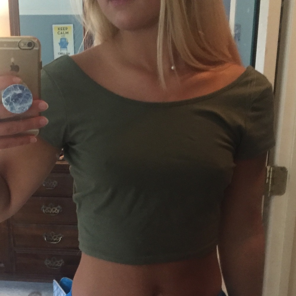 curve hugging crop top || tobi || NWOT