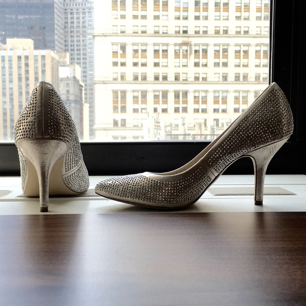 INC Zitah Rhinestone Silver Sparkle pumps size 5.5