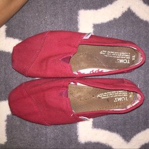 Red, toms!
