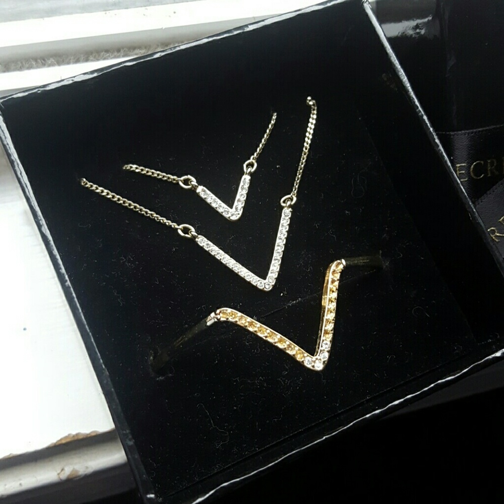Victoria's Secret necklace set