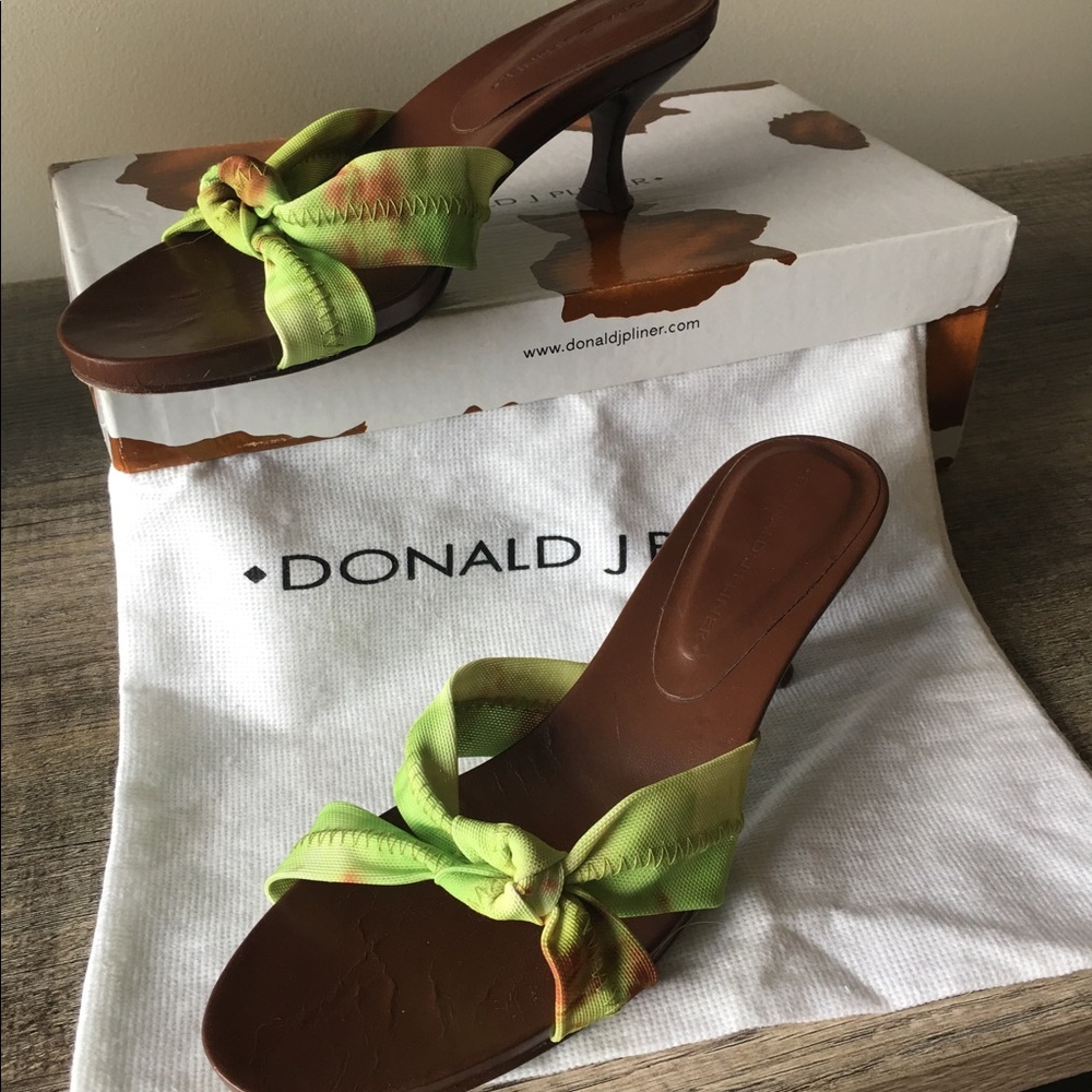 Donald Pliner sandals