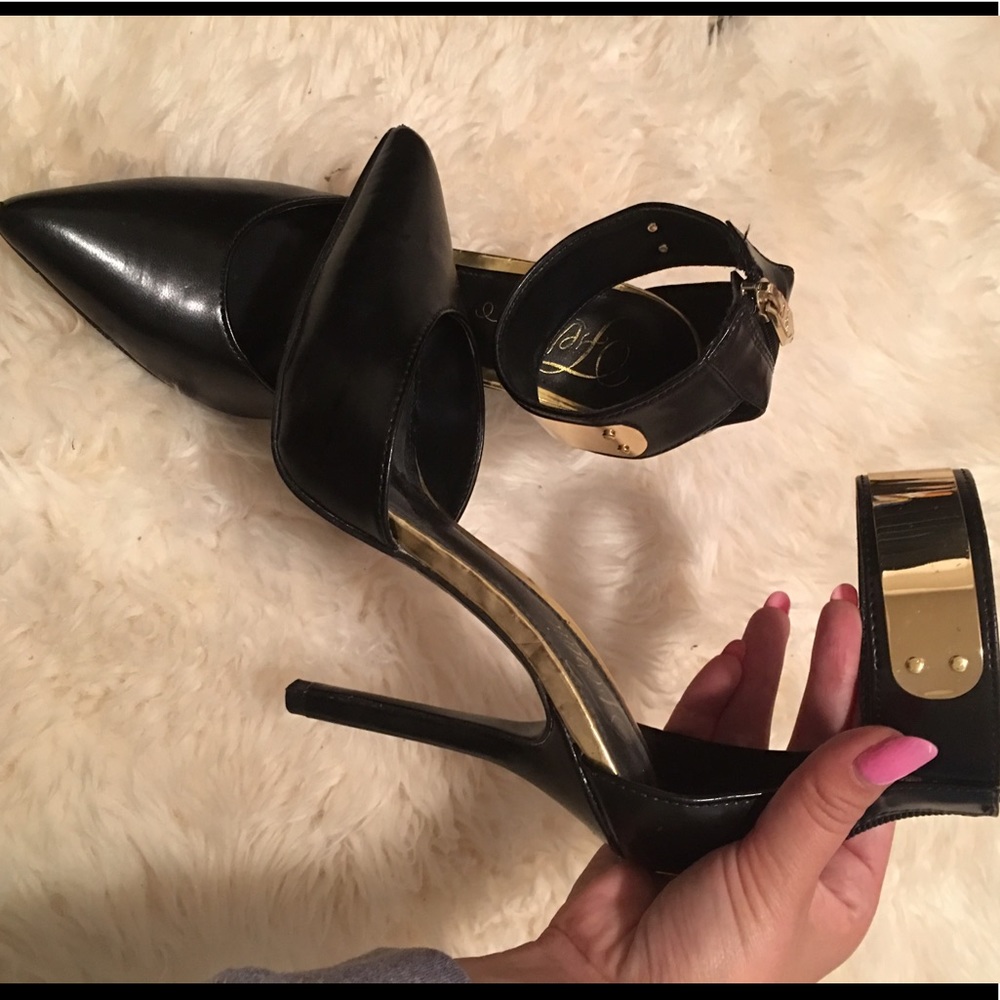 Fergie gold and black heels