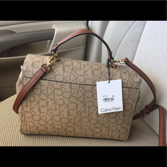 SOLD-NEW Calvin Klein Hudson Handbag - Picture 2 of 8