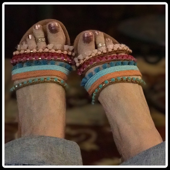 LAST PAIR BOHO CHIC slide thong sandals - Picture 4 of 7