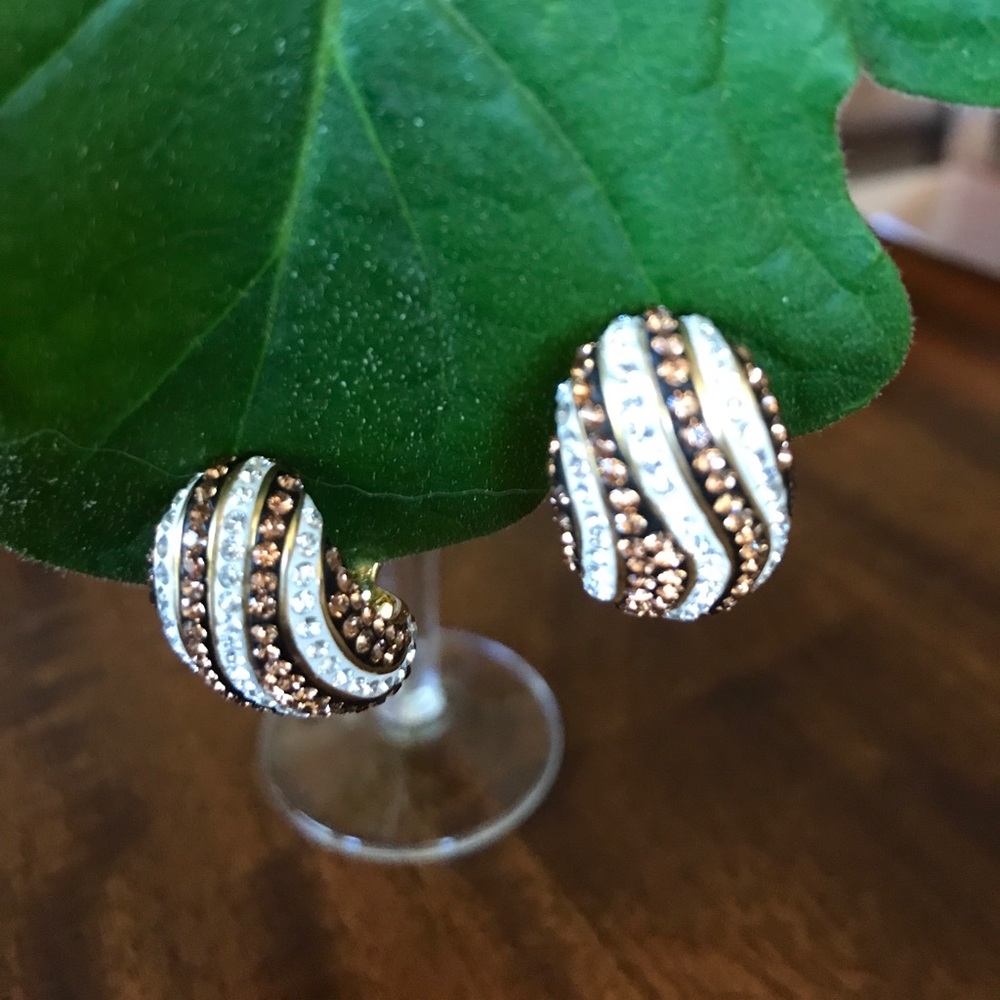 🎉🎊HP🎊🎉Gold diamond earrings💕Gorgeous