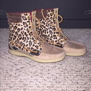 High top cheetah Sperry's