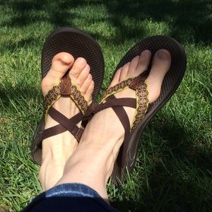 Chaco Women's Hipthong Two Ecotread Sandal w9