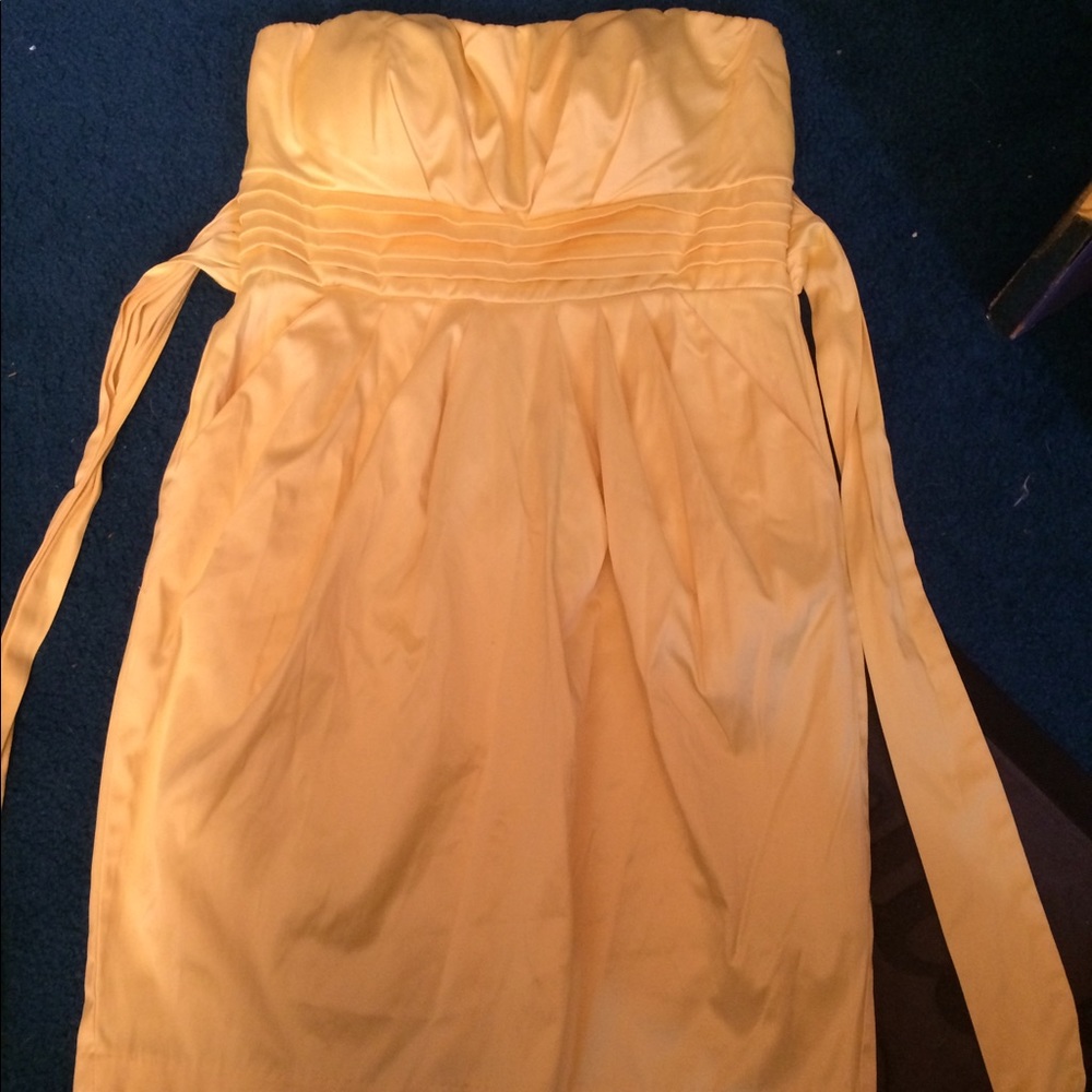 Yellow dress
