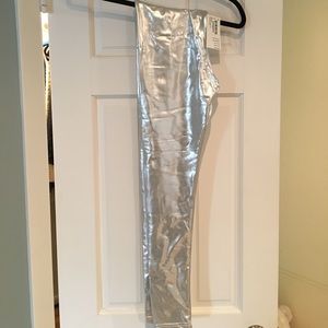 New with tag metallic silver leggings