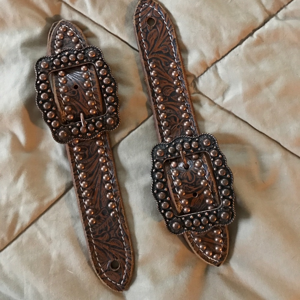 Belt style Spur straps