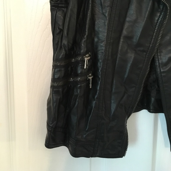 Faux Leather Vest - Picture 3 of 7