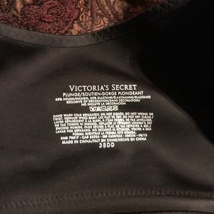 Victoria Secret  Plunge Bra