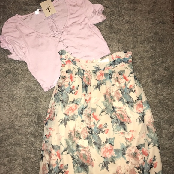 Only S Left❗️Top & Maxi Skirt Set 🌸 - Picture 5 of 5