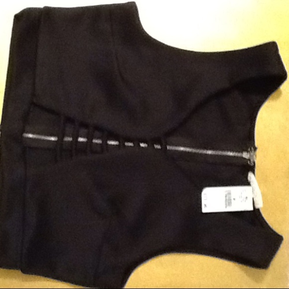 Black crop top