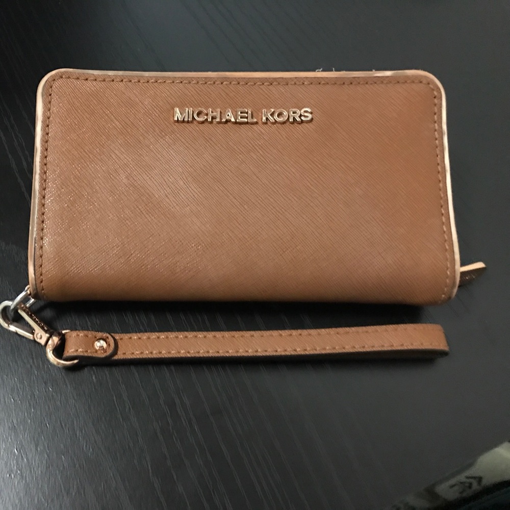 Michael Kors Wristlet