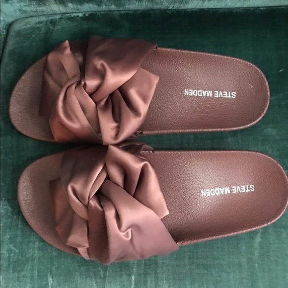 Precio de fábrica 2019 Super descuento nuevo baratas Steve Madden Shoes | Silk Slides | Poshmark Precio de fábrica 2019 Super descuento nuevo baratas Steve Madden Shoes | Silk Slides | Poshmark