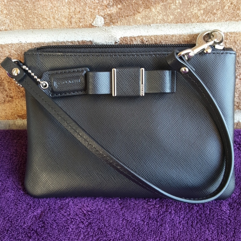 Coach Darcy Bow Black wristlet