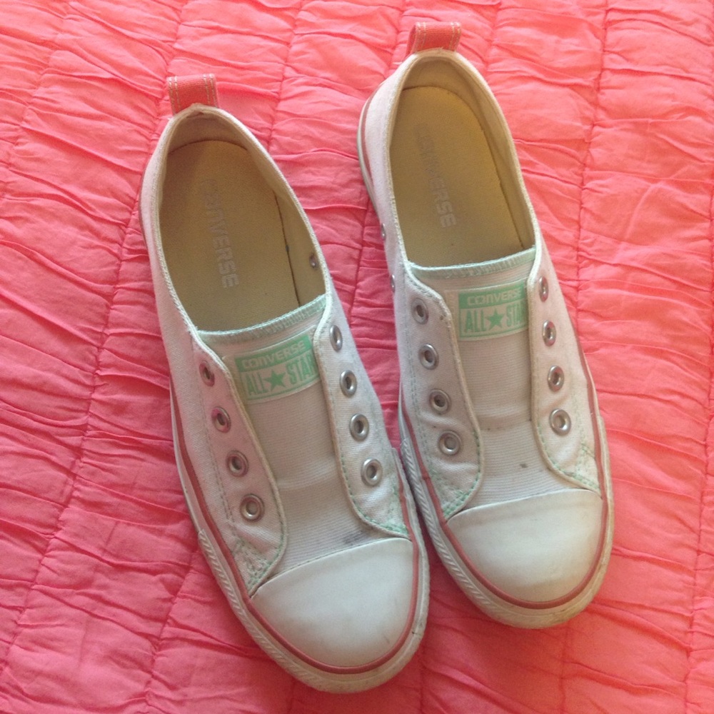 Unique Slip On Converse