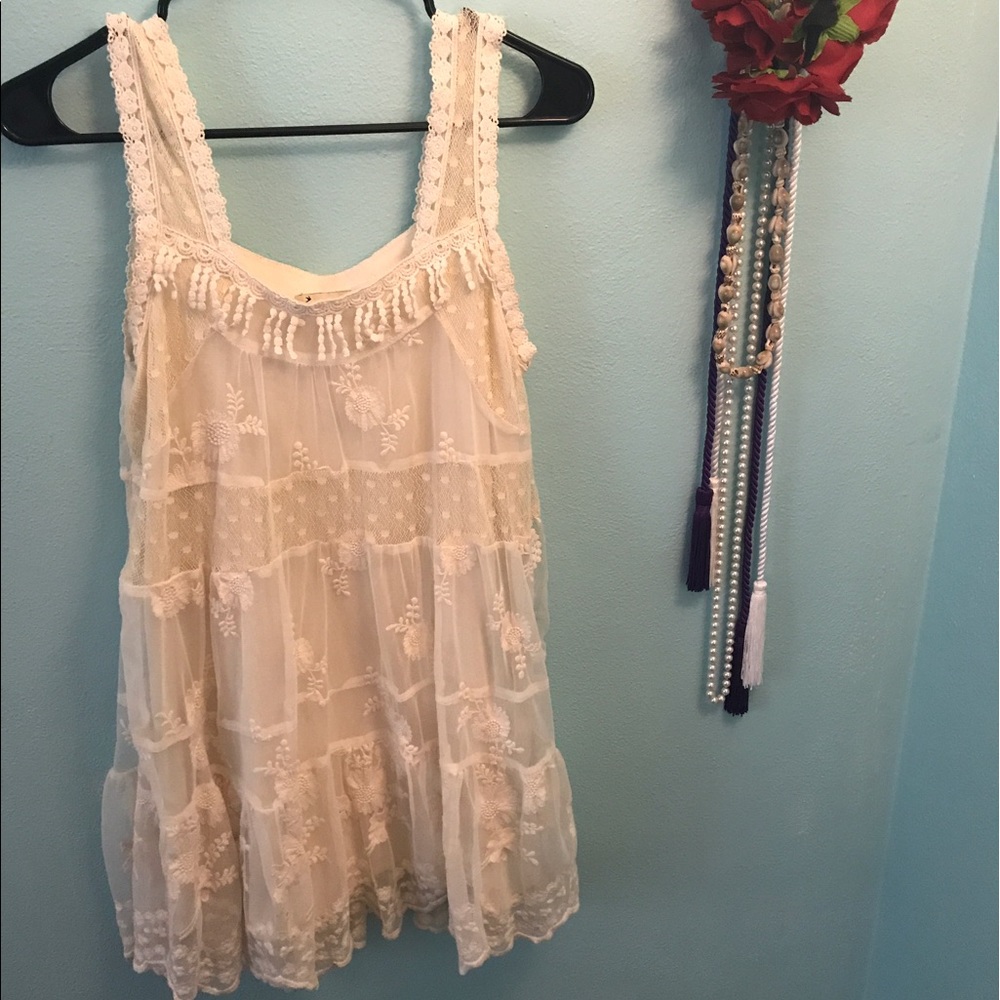 Pretty White lace forever 21 dress (size small)