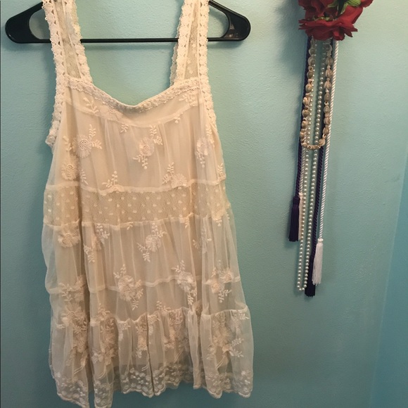 Pretty White lace forever 21 dress (size small) - Picture 4 of 4