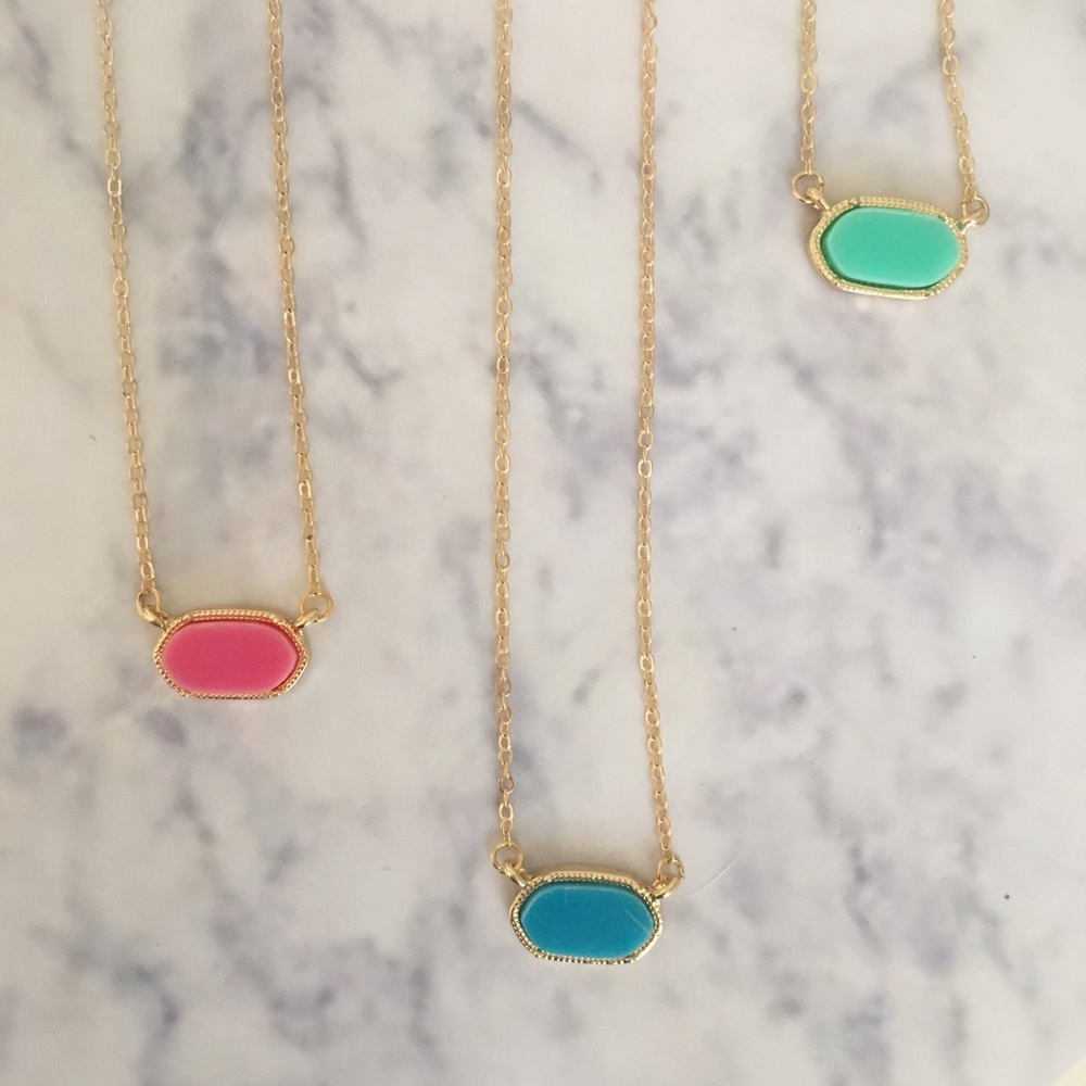 Delicate Pendant Necklace - Picture 2 of 4
