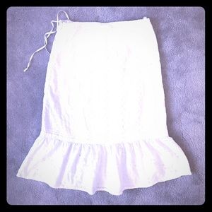 Last chance 💜Gap white skirt
