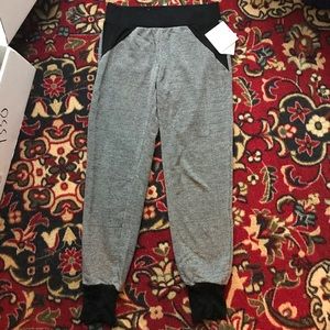 NWT Beyond Yoga Honeycomb Blocked Pant