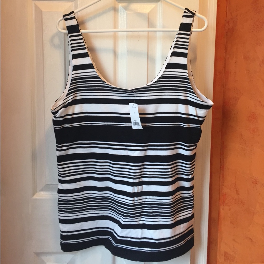 NWT Banana Republic Tank Top with Inner Bra XL