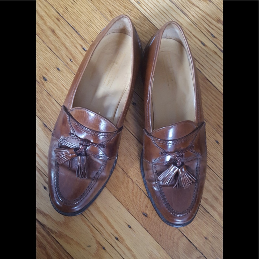 Men's leather shoes
